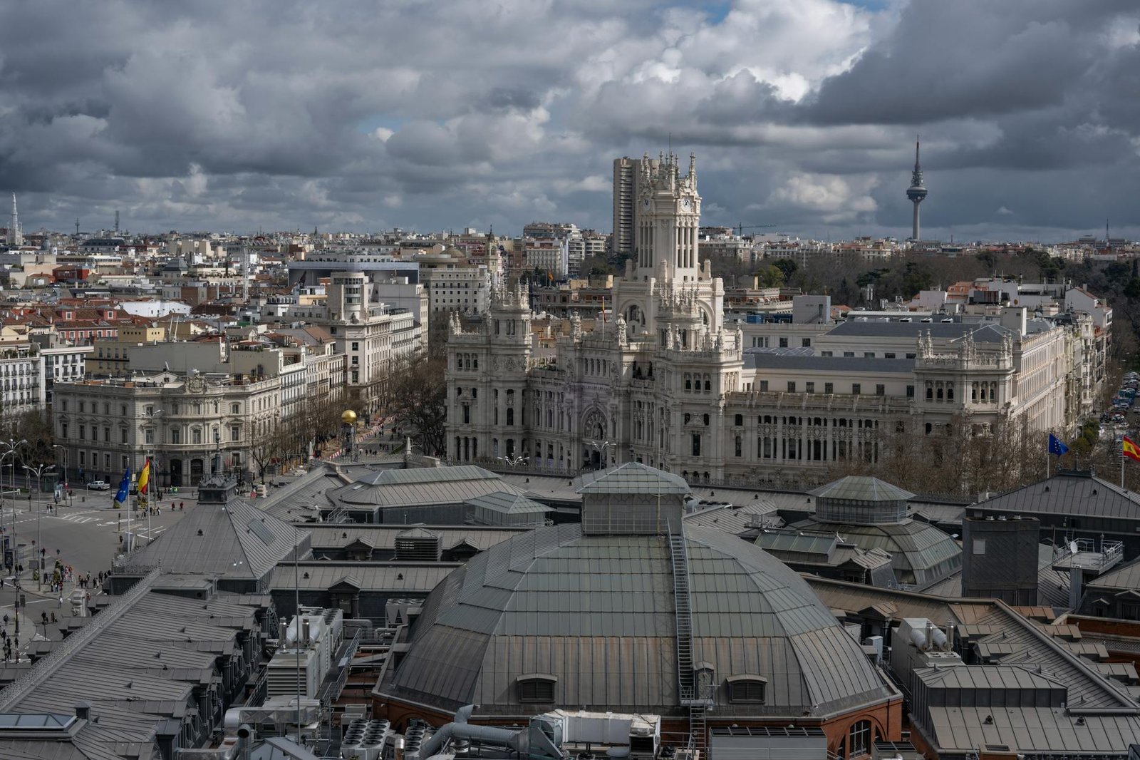 A stunning aerial view showcasing the iconic architecture in Madrid, Spain.