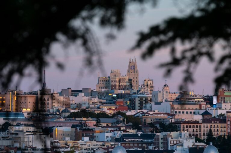 Inversión Madrid Mayo 2026: Sectores más Rentables Ahora